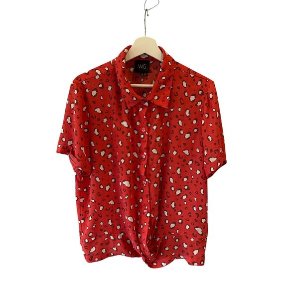 W5 Leopard Print Blouse Red Short Sleeve Button Front Twist Hem Size Large - Picture 1 of 8